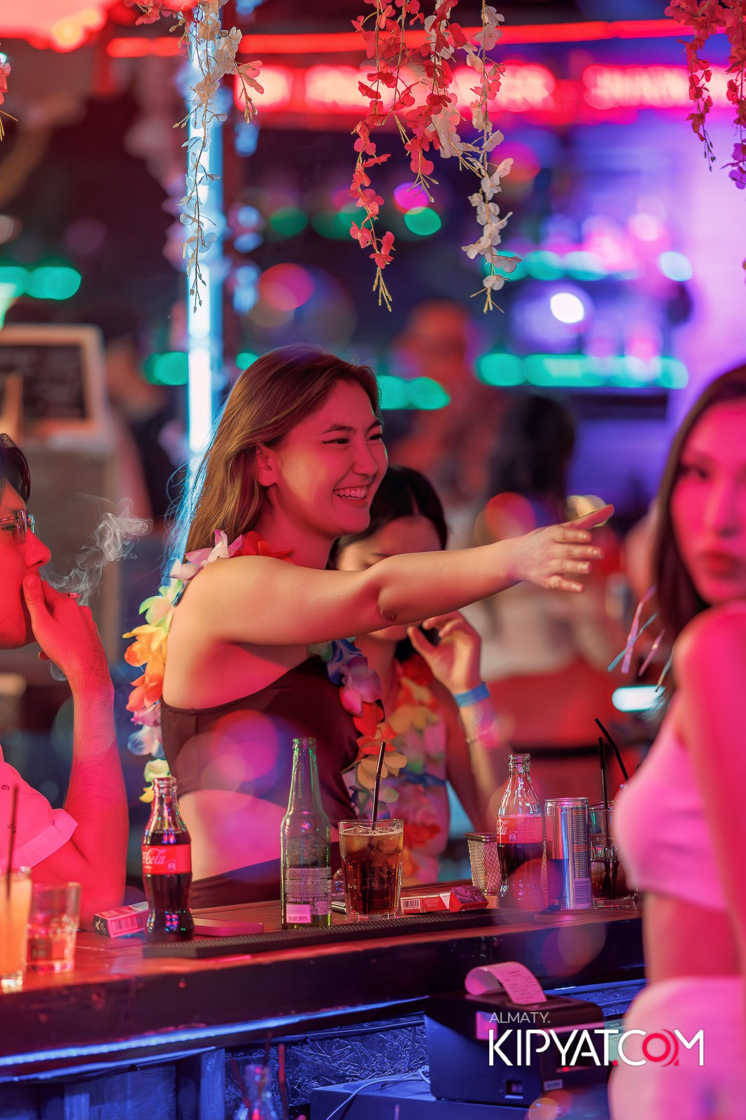 SKY BAR. КИПЯТКОМ АЛМАТЫ!