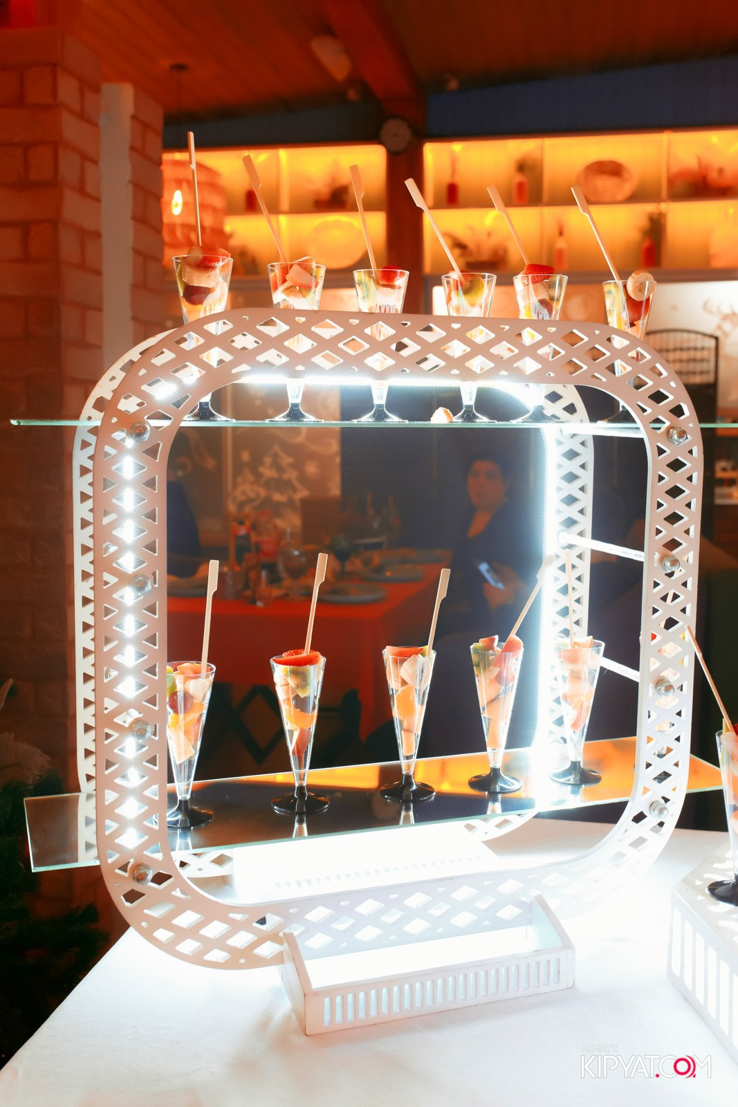 ГРУЗИНСКИЙ ДВОР НА КАБАНБАЙ БАТЫРА. КИПЯТКОМ АЛМАТЫ!