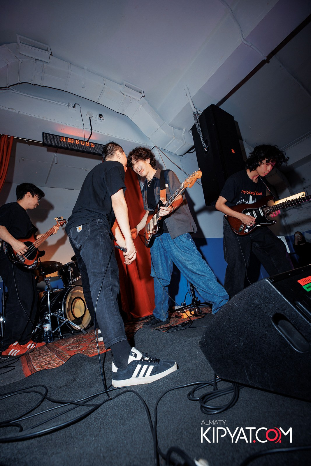 КОНЦЕРТ ГРУППЫ SARY В АЛМАТЫ. КИПЯТКОМ АЛМАТЫ!