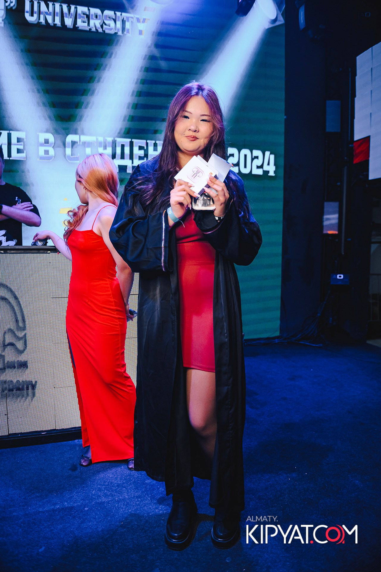 ПОСВЯЩЕНИЕ В СТУДЕНТЫ ''Q'' UNIVERSITY. КИПЯТКОМ АЛМАТЫ!