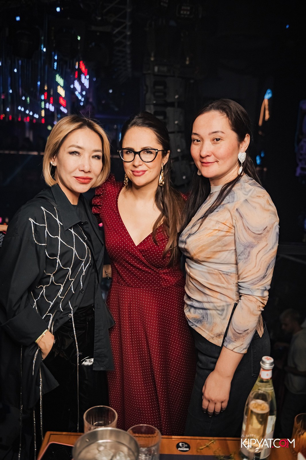 CLUB SHOW BY ИРИНА КАЙРАТОВНА В SANTA BARBARA CLUB. КИПЯТКОМ АЛМАТЫ!