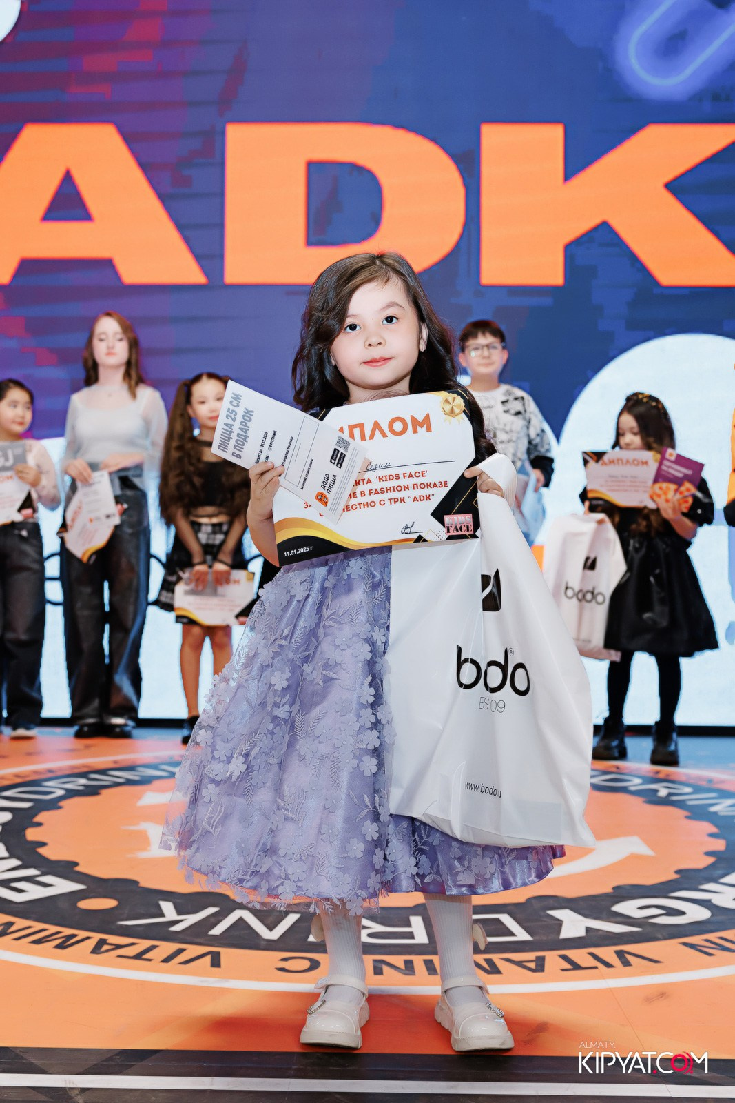 ДЕТСКИЙ МОДНЫЙ ПОКАЗ ОТ МОДЕЛЬНОГО АГЕНТСТВА «KIDSFACE». КИПЯТКОМ АЛМАТЫ!