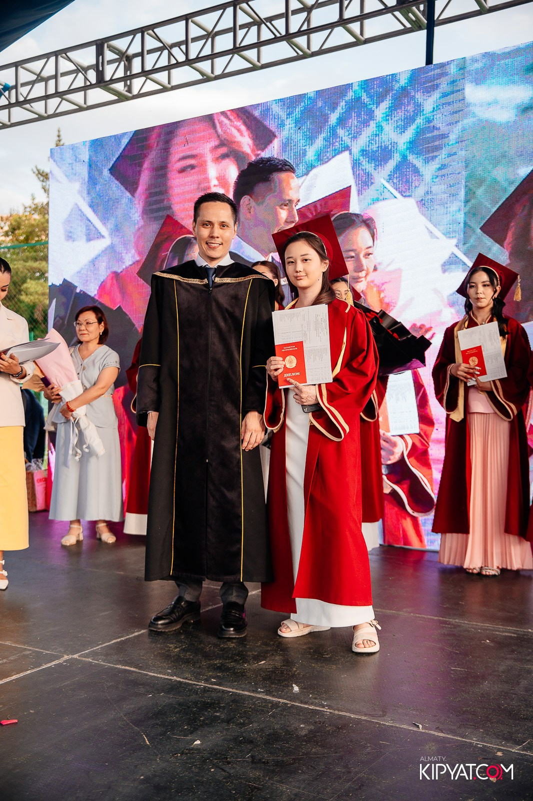 ВРУЧЕНИЕ ДИПЛОМОВ — НАРХОЗ КОЛЛЕДЖ. Part 4. КИПЯТКОМ АЛМАТЫ!