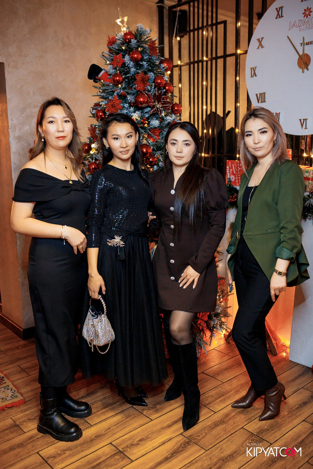КАФЕ ЖАСМИН НА МОМЫШУЛЫ. КИПЯТКОМ АЛМАТЫ! Фотосъемка мероприятий в Алматы