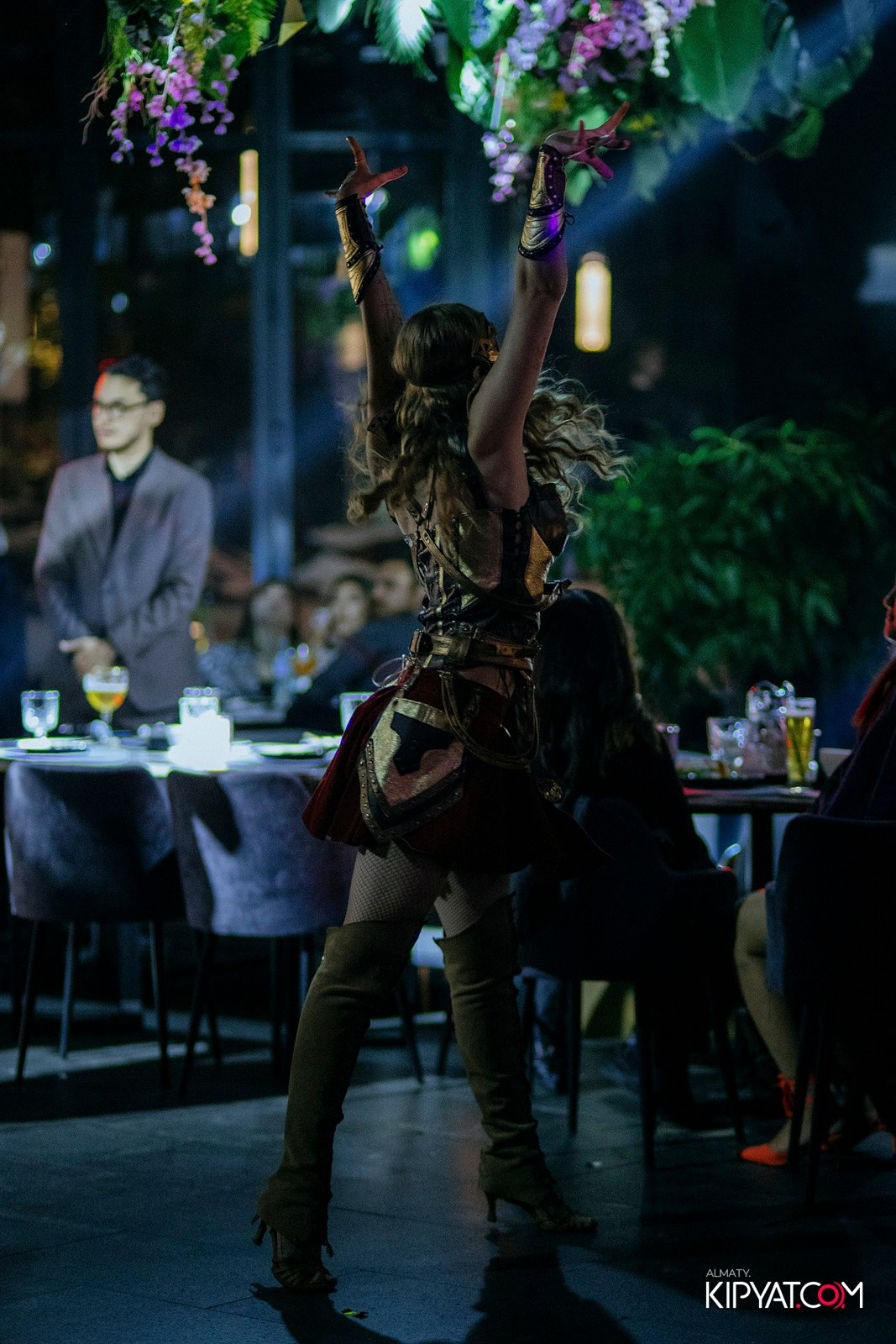 FRIENDS BAR & TERRACE. КИПЯТКОМ АЛМАТЫ!