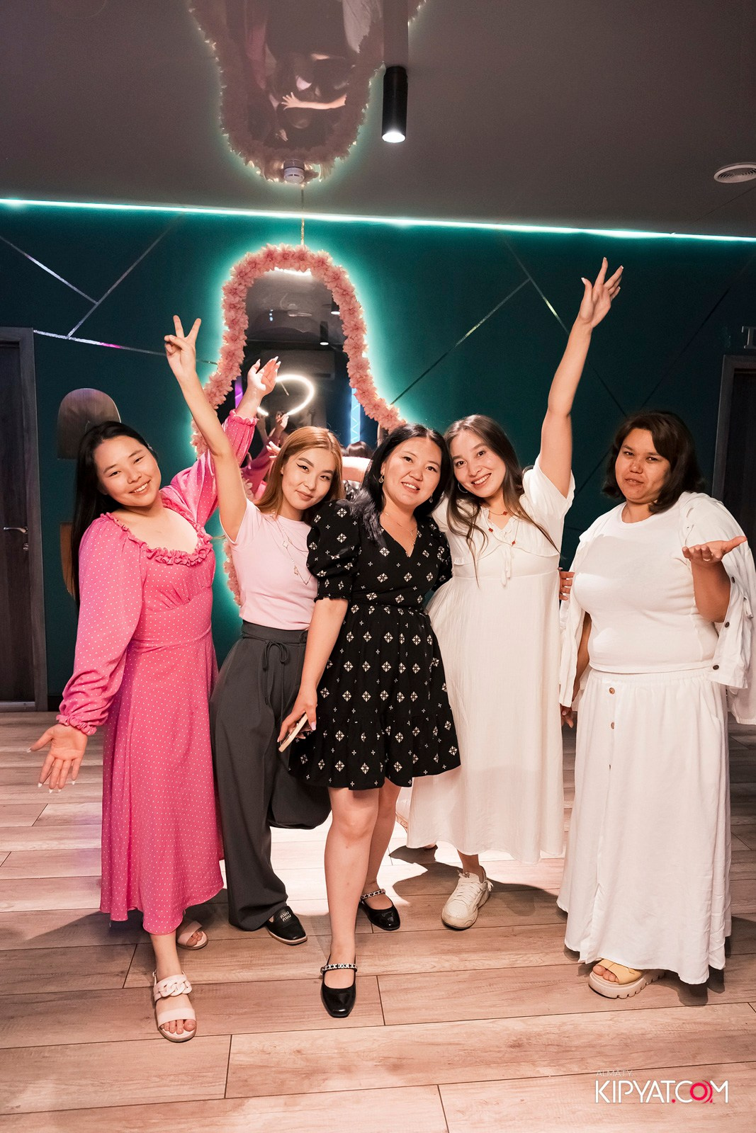 КАРАОКЕ DO RE MI. КИПЯТКОМ АЛМАТЫ!