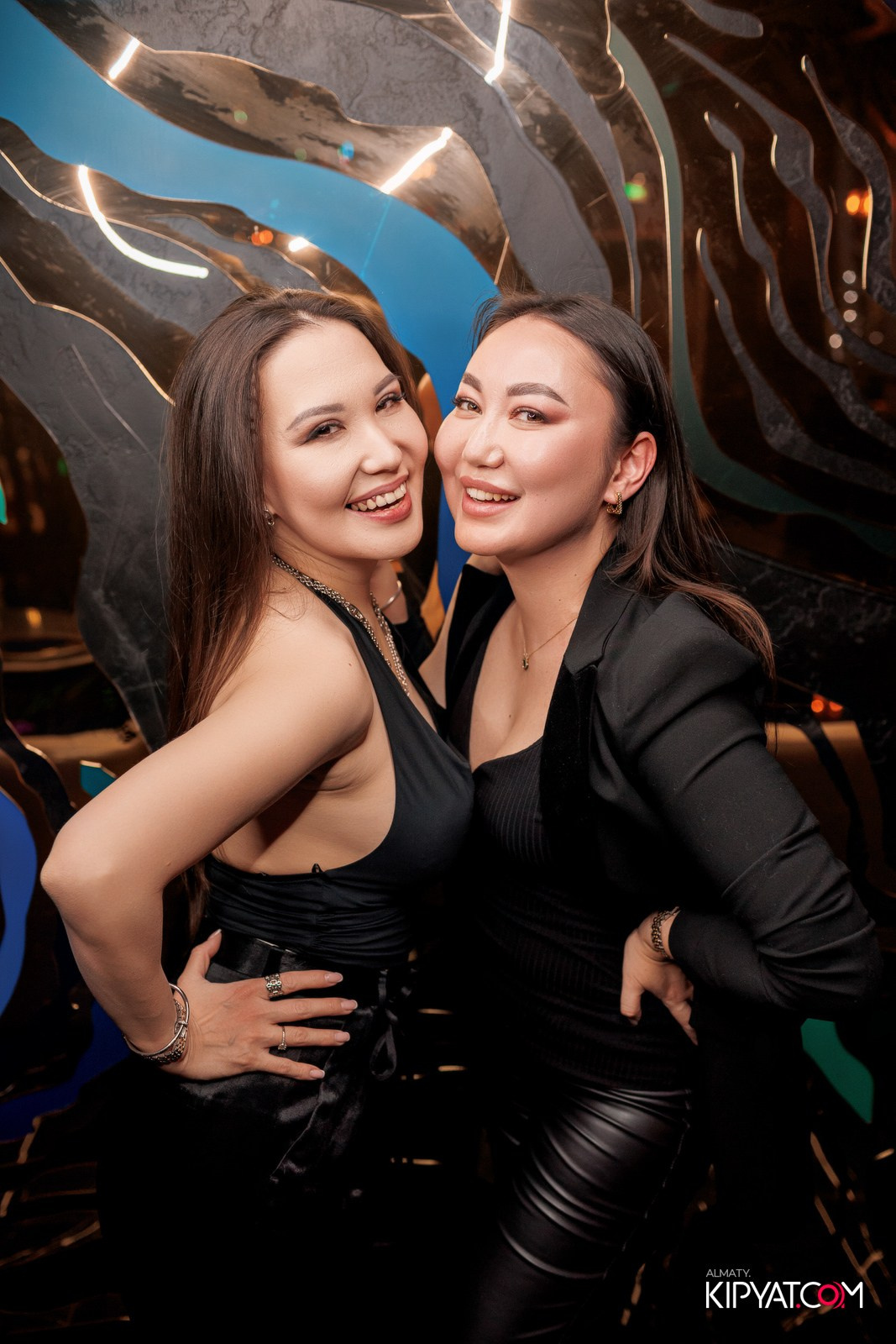 MOOD KARAOKE & TERRACE. КИПЯТКОМ АЛМАТЫ!