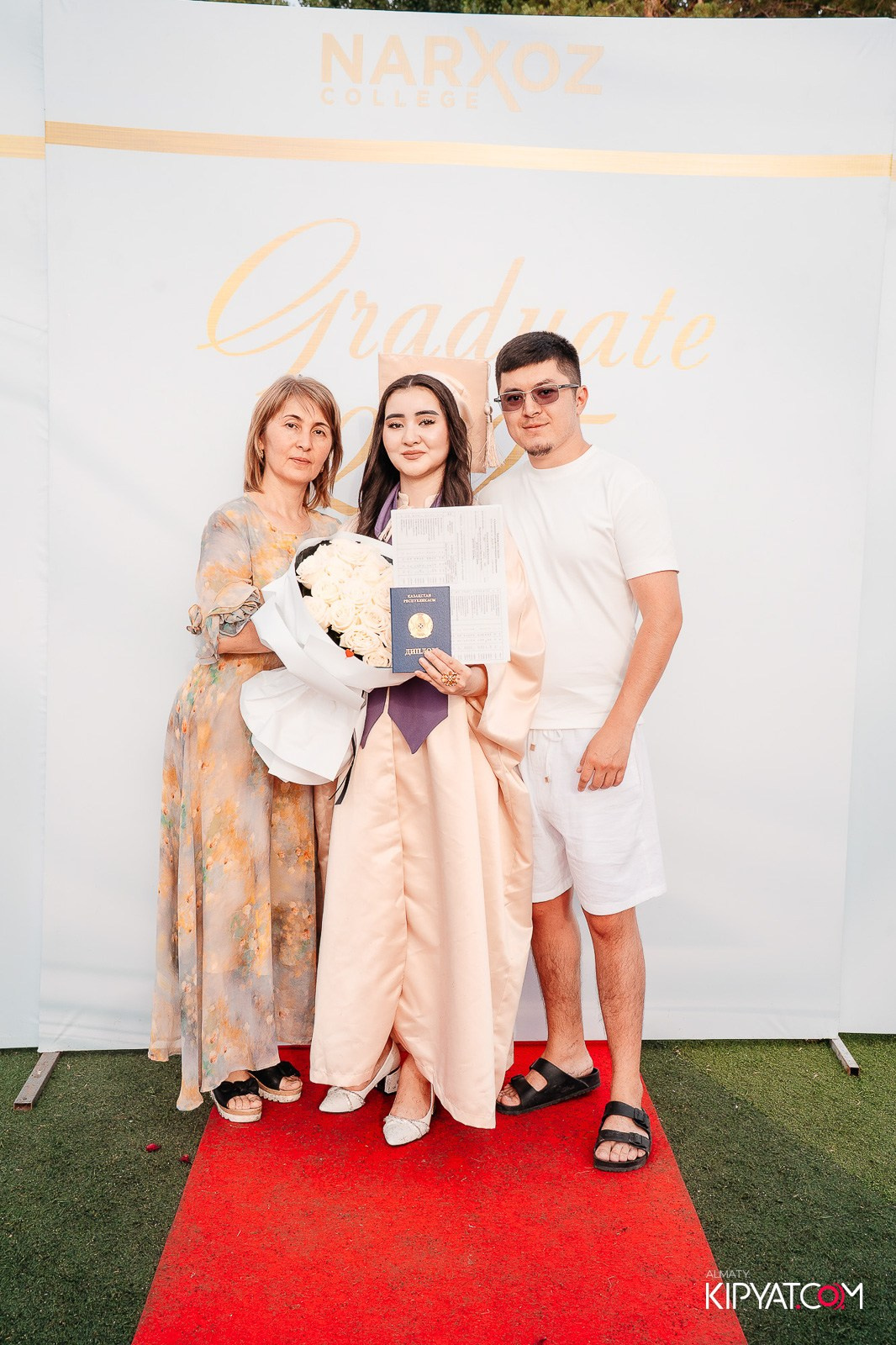 ВРУЧЕНИЕ ДИПЛОМОВ — НАРХОЗ КОЛЛЕДЖ. Part 1. КИПЯТКОМ АЛМАТЫ!