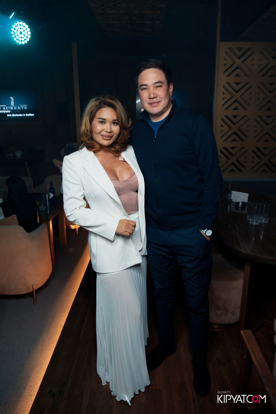 LAUREATE KARAOKE HALL. КИПЯТКОМ АЛМАТЫ!