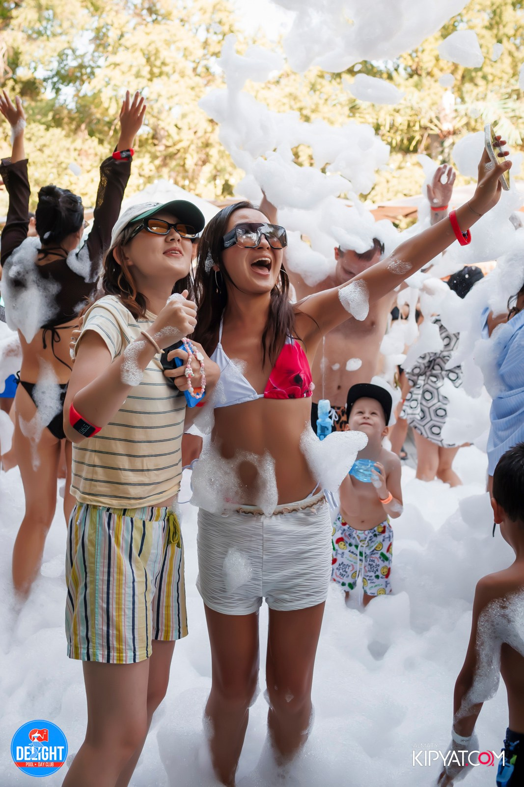 WHITE PARTY — DELIGHT POOL DAY CLUB. КИПЯТКОМ АЛМАТЫ! Фотосъемка мероприятий в Алматы
