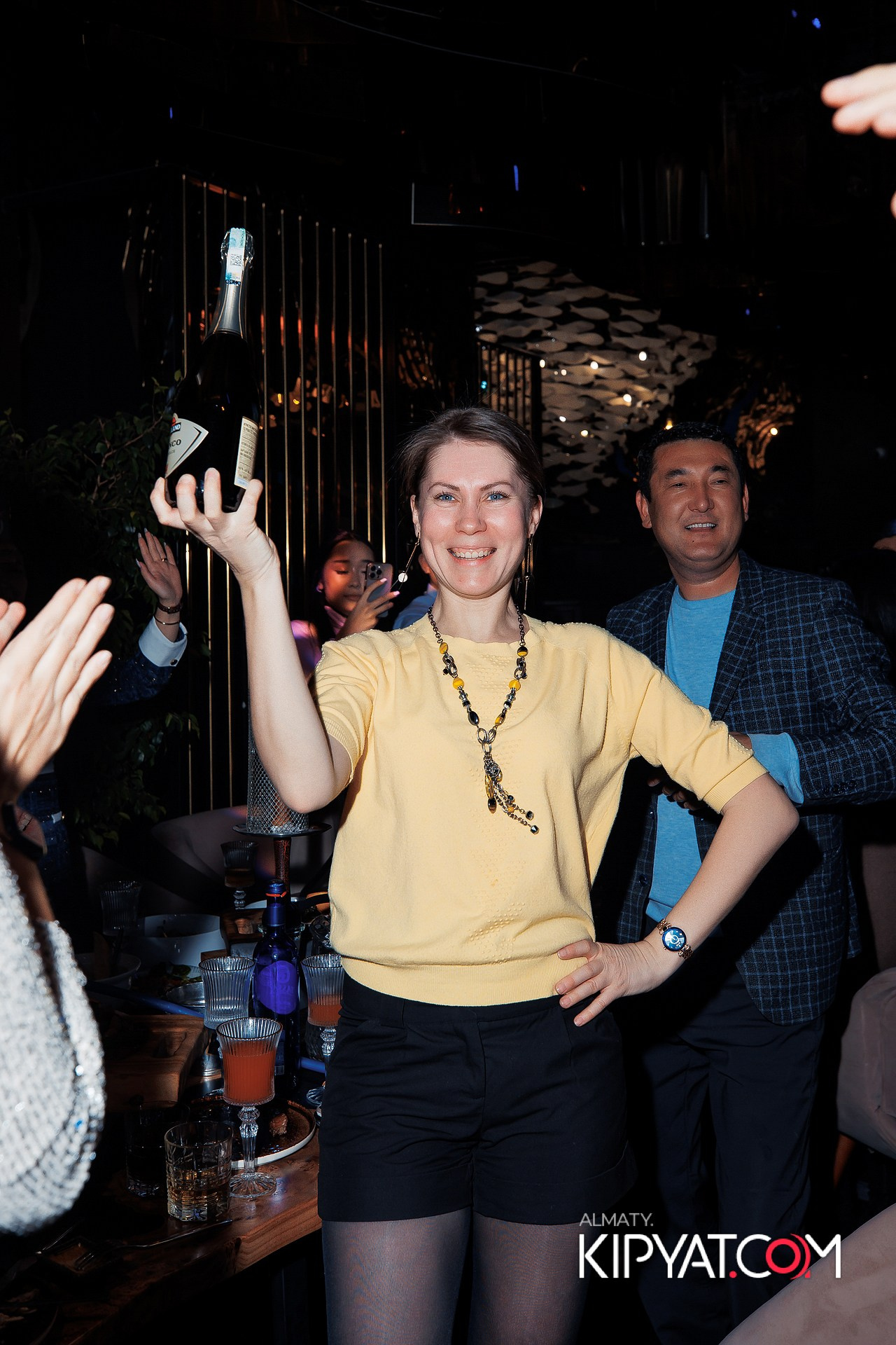 MOOD KARAOKE & TERRACE. КИПЯТКОМ АЛМАТЫ!