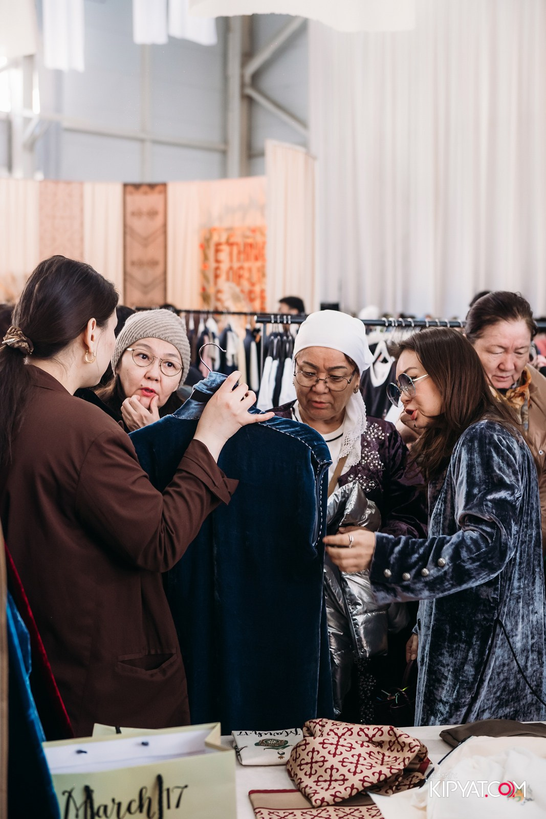 ETHNO POP-UP STORE NAURYZ B SADU ARENA. КИПЯТКОМ АЛМАТЫ!