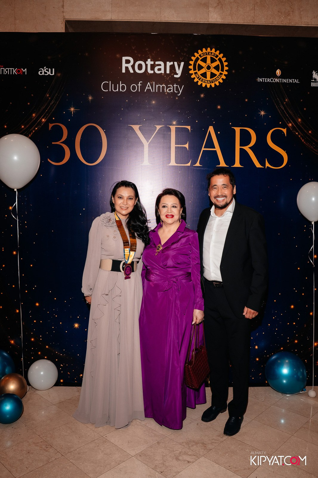 БЛАГОТВОРИТЕЛЬНЫЙ УЖИН В ЧЕСТЬ 30-ЛЕТИЯ ROTARY CLUB OF ALMATY. КИПЯТКОМ АЛМАТЫ!
