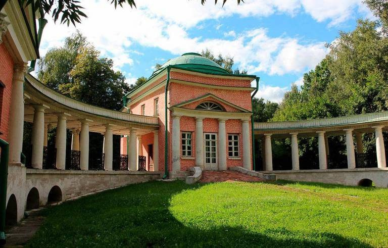 Красивые места для фотосессии в Москве для свадебной и семейной съемки