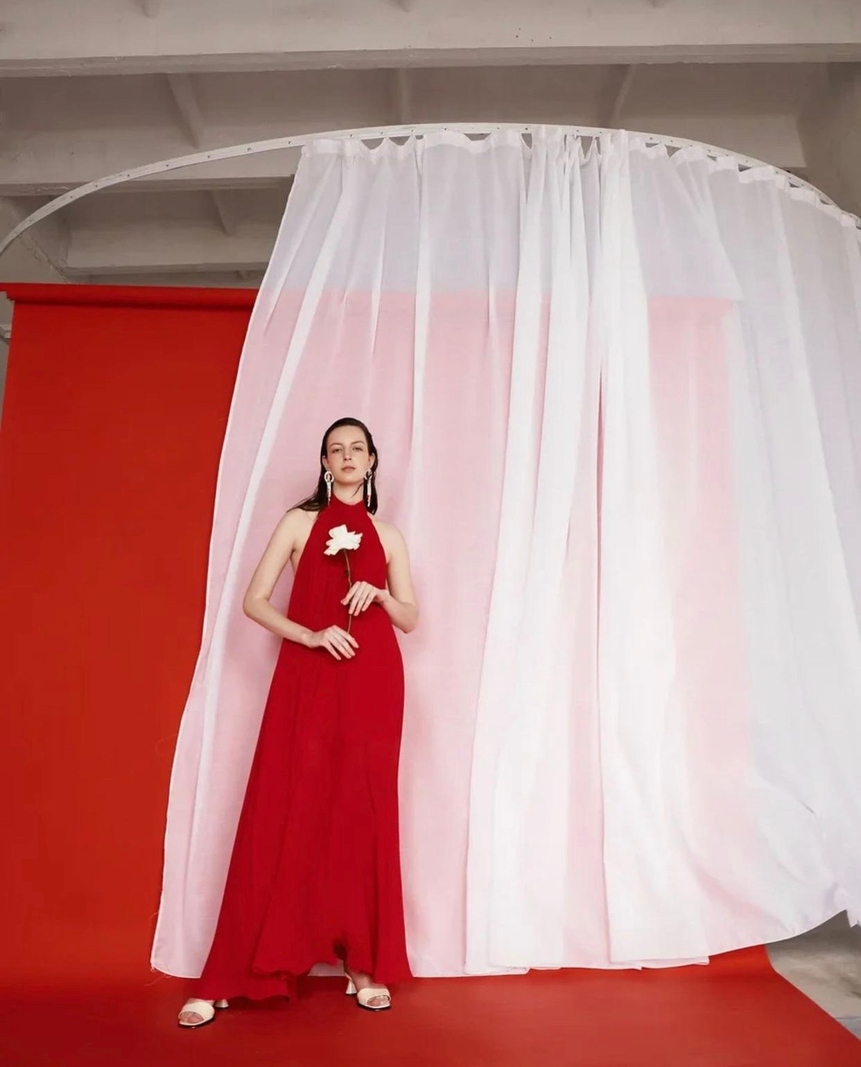 Зал 202 в студии Moment. Свадебный и семейный фотограф в Калининграде Алина Шумахер