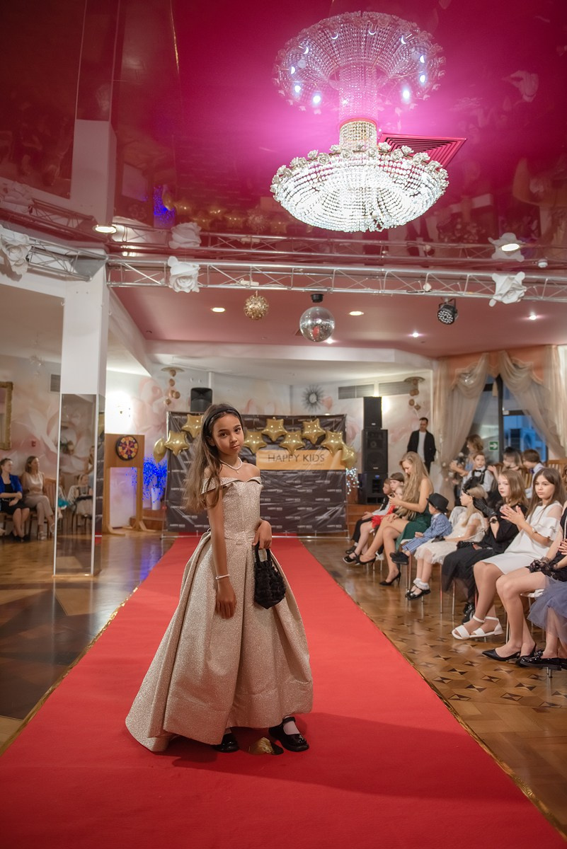 HAPPYkids дефиле санаторий Октябрьский. Семейный и коммерческий фотограф в Сочи Александр Бодунов