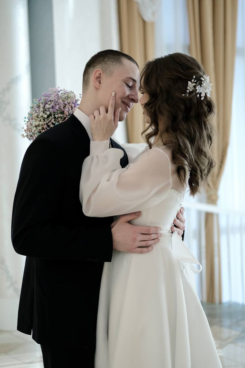 В ЗАГСЕ: Денис и Юля