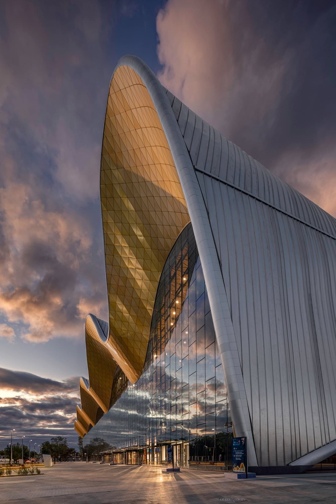 City and architectural portfolio of photographer Vadim Sherbakov. Vadim Sherbakov Portfolio