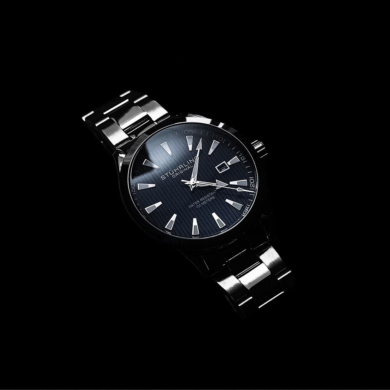 Съемка часов на черном фоне Казань фирмы "Stuhrling" в Казани