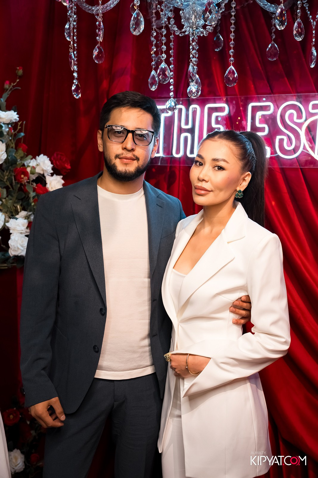 THE ESTATE КАРАОКЕ 1 ГОД. КИПЯТКОМ АЛМАТЫ!