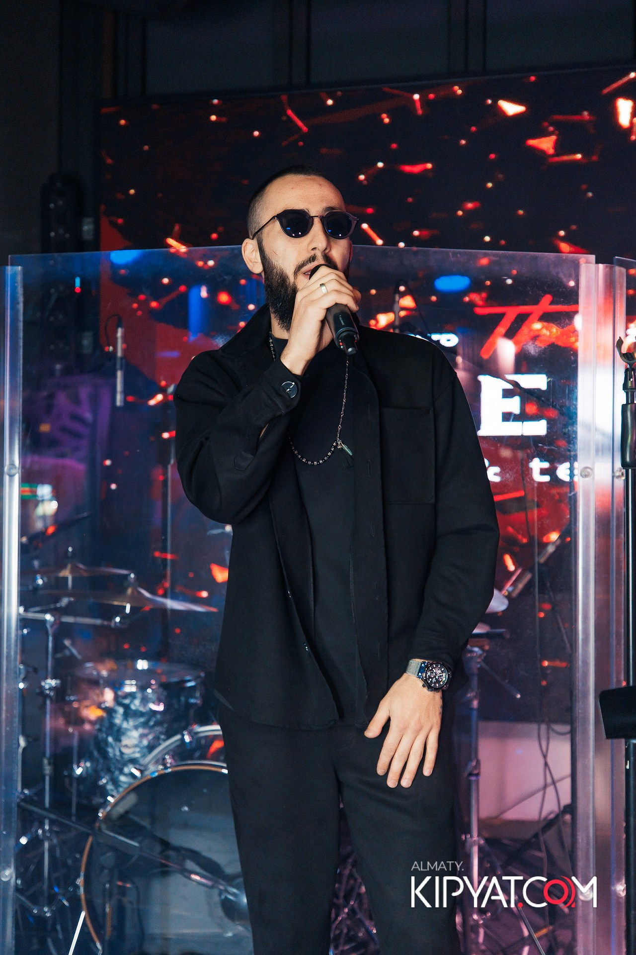 FRIENDS TERRACE & BAR. КИПЯТКОМ АЛМАТЫ!