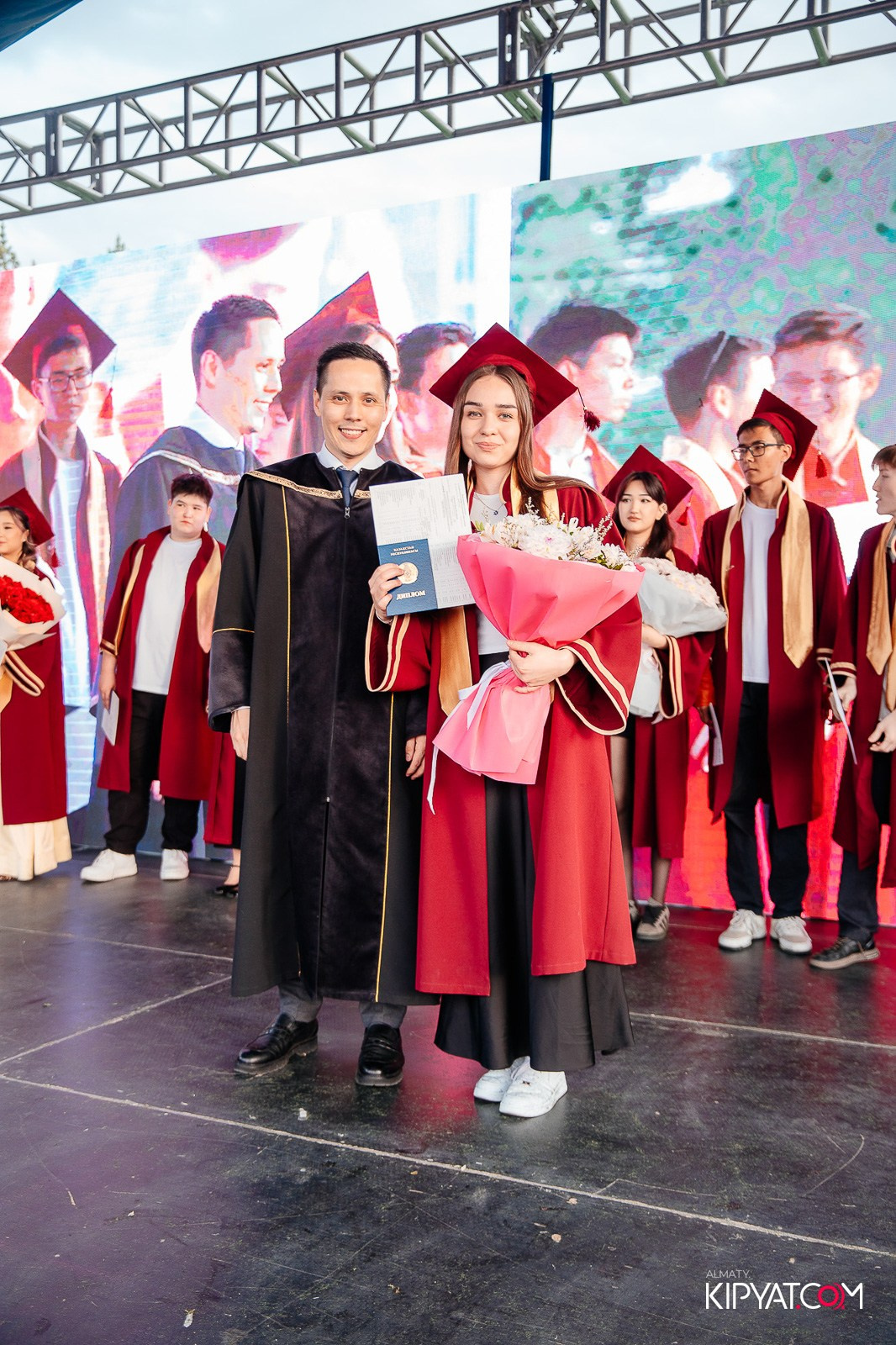 ВРУЧЕНИЕ ДИПЛОМОВ — НАРХОЗ КОЛЛЕДЖ. Part 4. КИПЯТКОМ АЛМАТЫ!