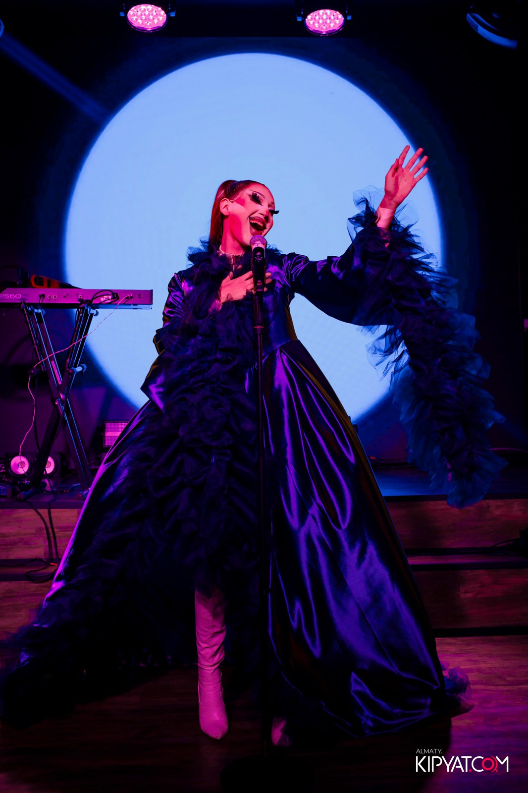 НОЧНОЙ КЛУБ ICON. КИПЯТКОМ АЛМАТЫ!