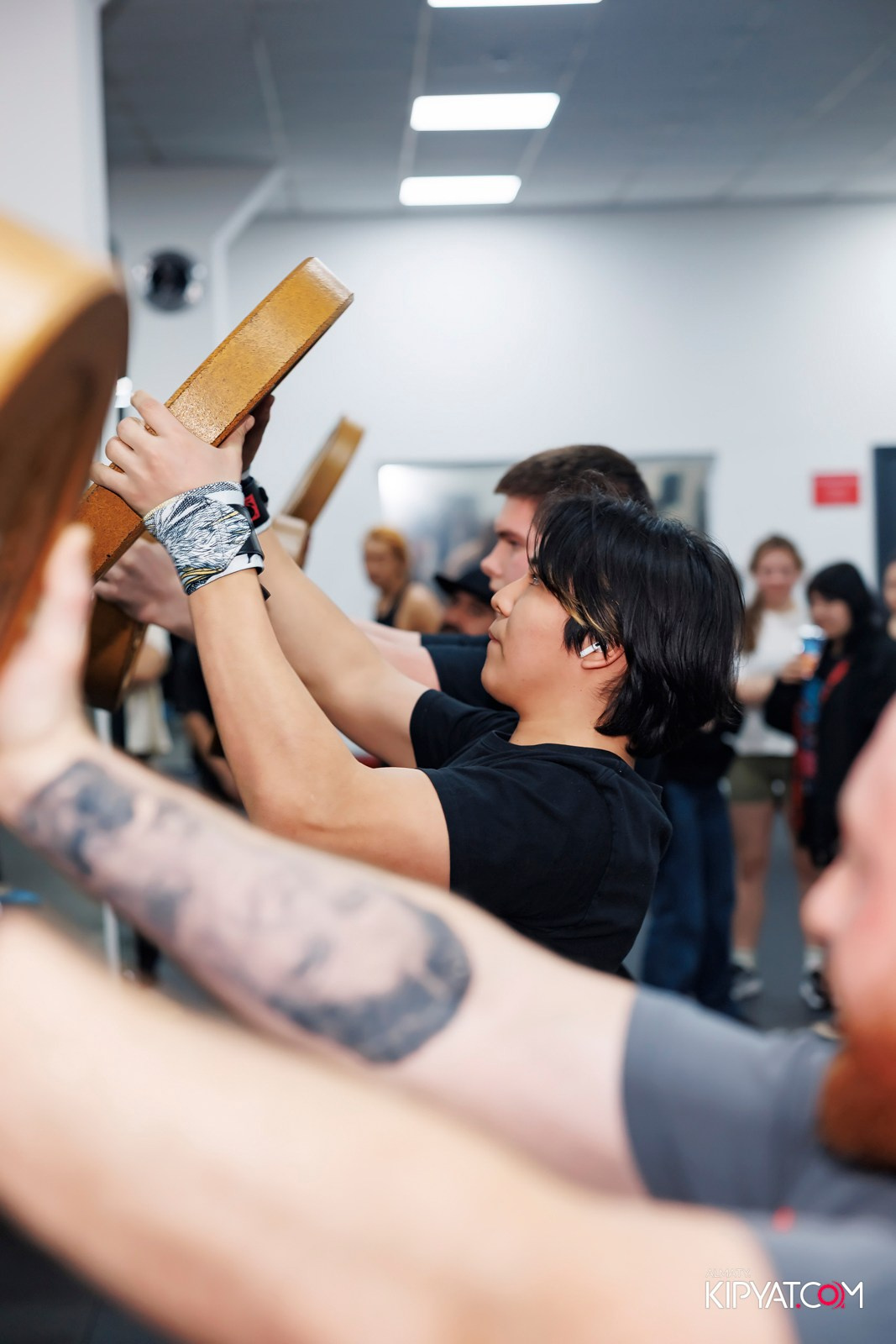 ДЕНЬ РОЖДЕНИЯ ТРЕНАЖЕРНОГО ЗАЛА MIND OF BODY. КИПЯТКОМ АЛМАТЫ! Фотосъемка мероприятий в Алматы