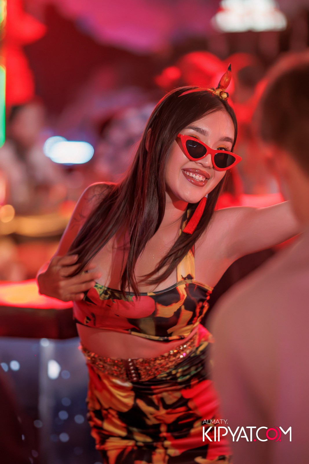 SKY BAR. КИПЯТКОМ АЛМАТЫ!