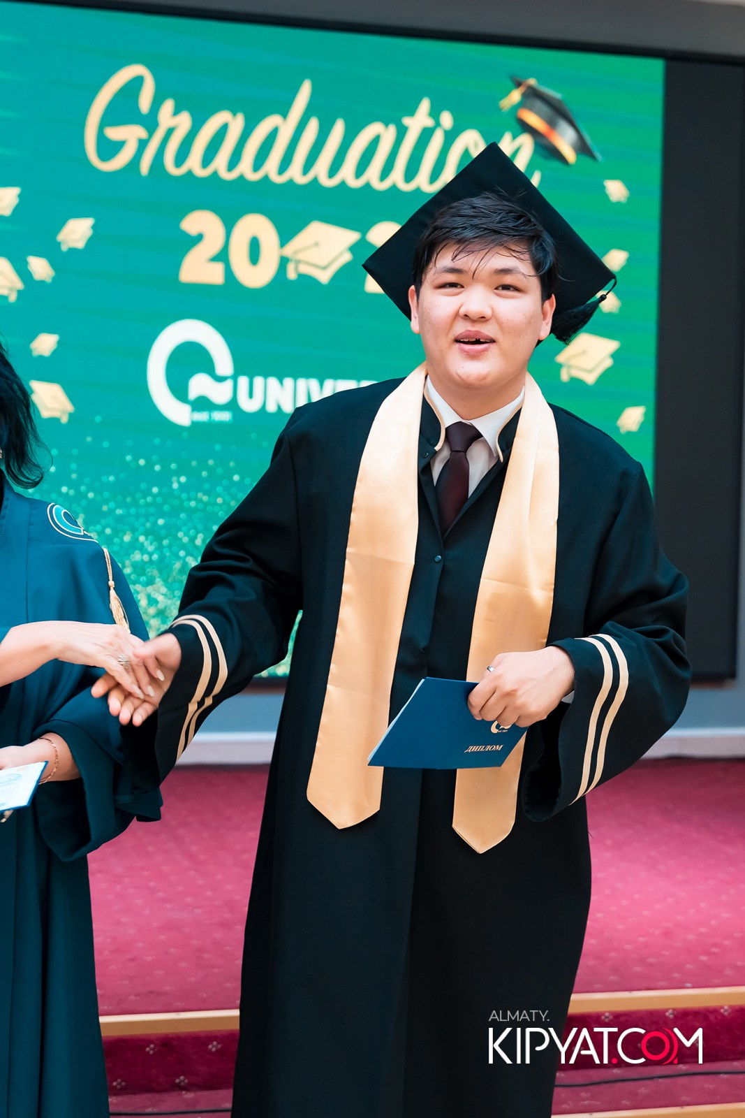 GRADUATION 2025 Q UNIVERSITY. КИПЯТКОМ АЛМАТЫ!
