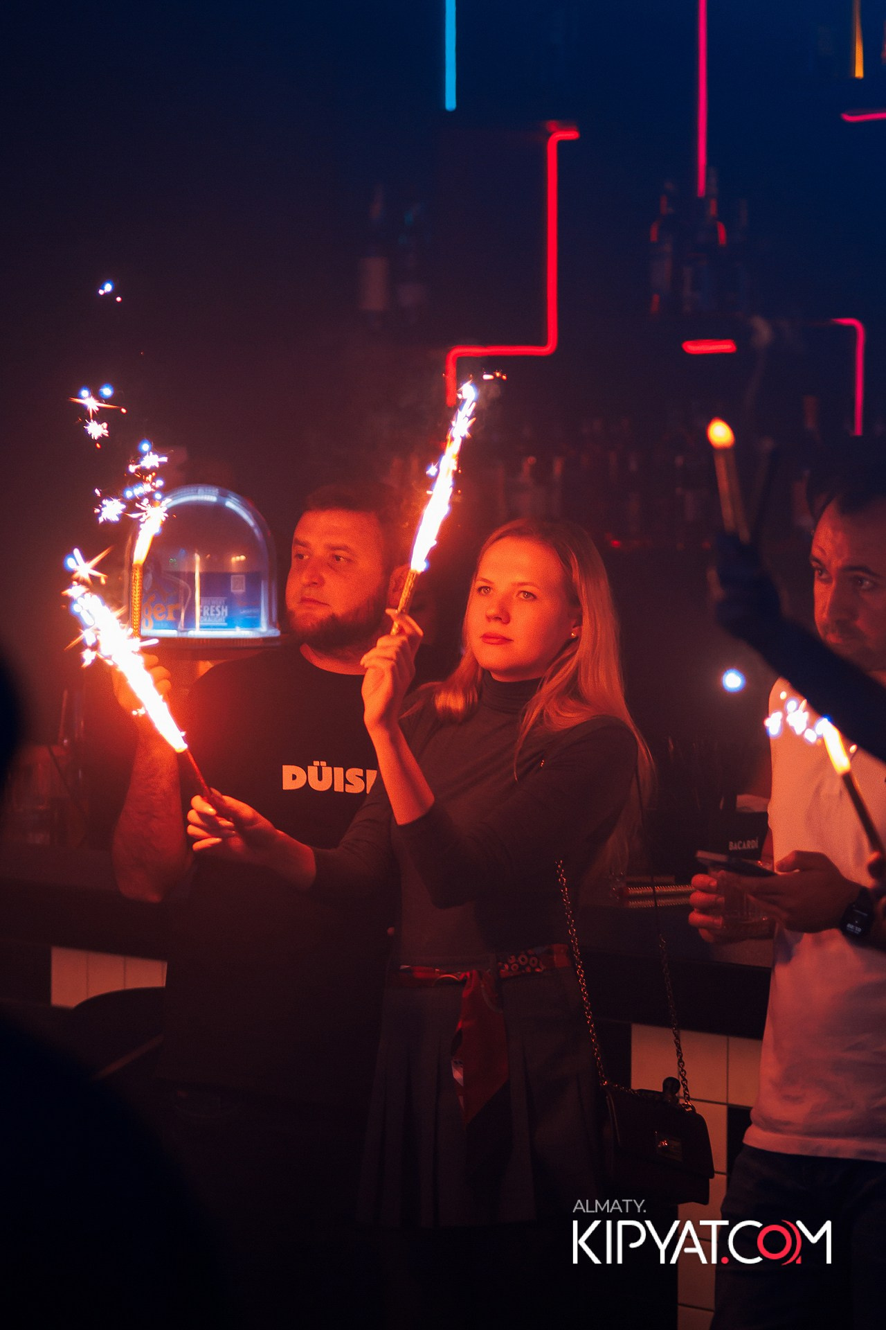 КОНЦЕРТ ГРУППЫ HIFI SANTA BARBARA. КИПЯТКОМ АЛМАТЫ!