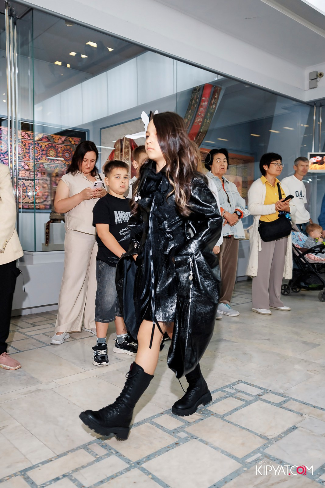 JUNIOR MODELS SHOW. ПЕРФОМАНС НОЧЬ В МУЗЕЕ. КИПЯТКОМ АЛМАТЫ! Фотосъемка мероприятий в Алматы