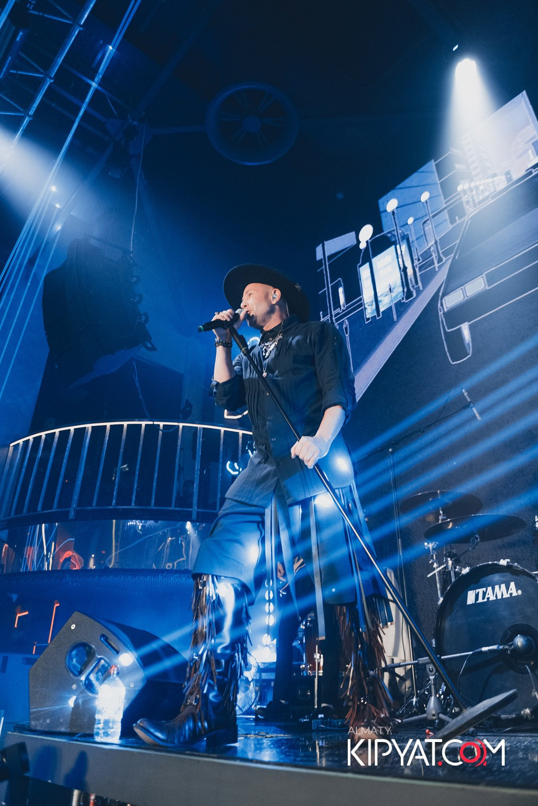 SANTA BARBARA — SPECIAL QUEST МИТЯ ФОМИН. КИПЯТКОМ АЛМАТЫ!