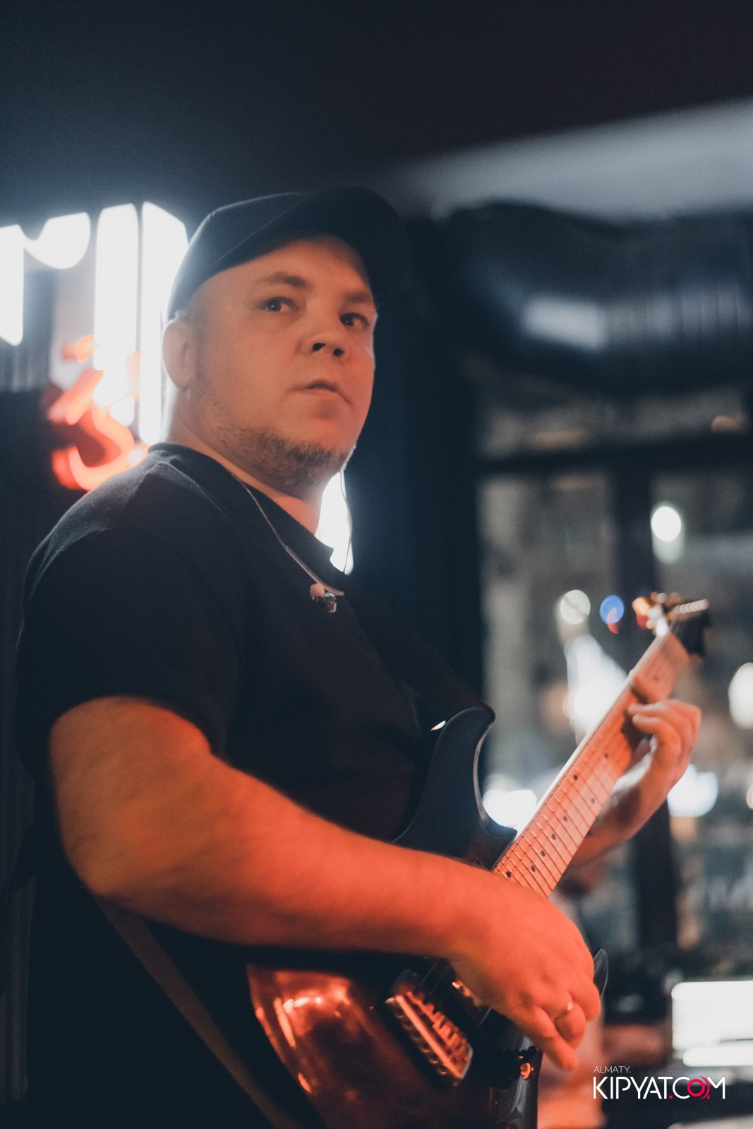 ПИНТА НА АУЭЗОВА. КИПЯТКОМ АЛМАТЫ!