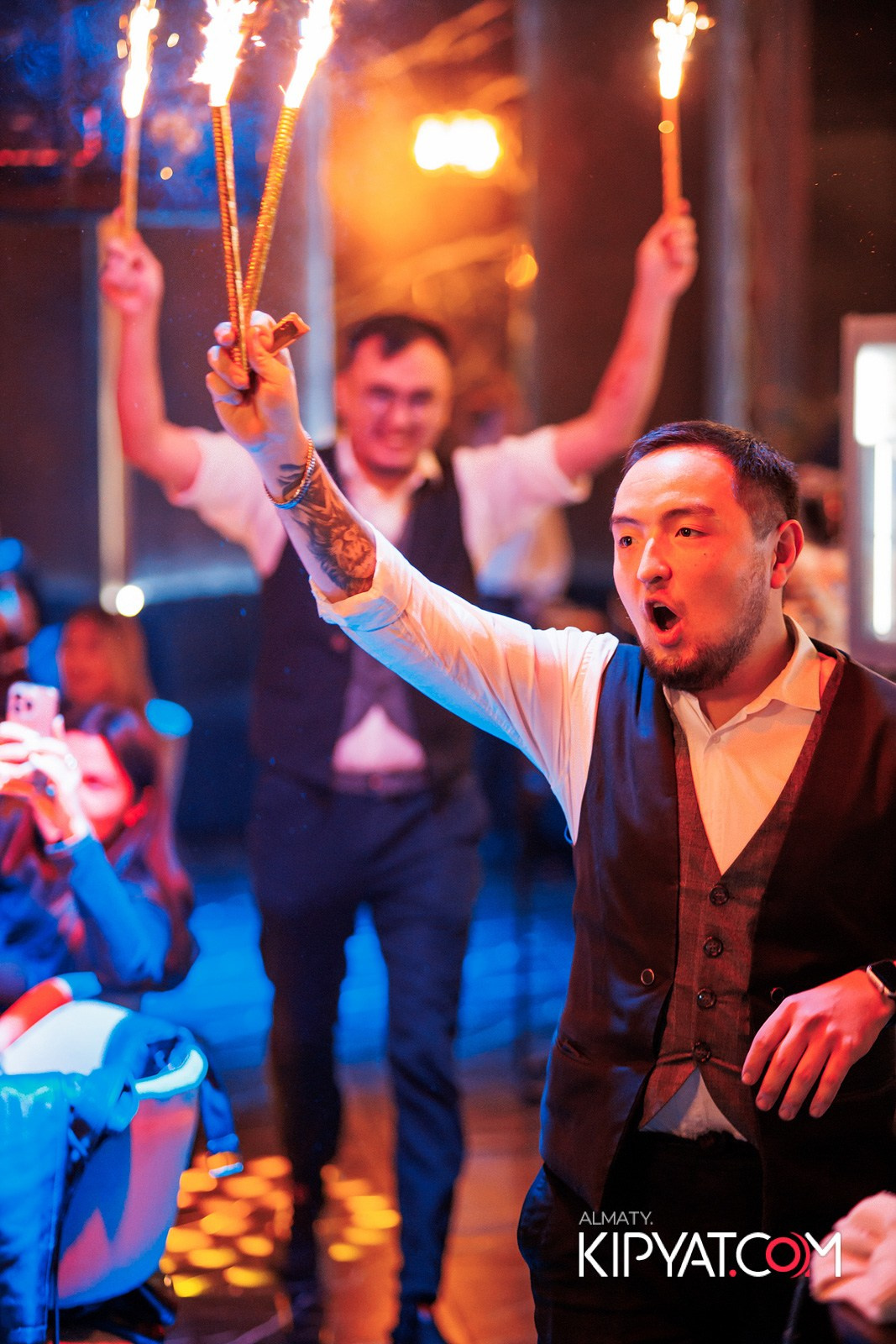 MOOD KARAOKE & TERRACE. КИПЯТКОМ АЛМАТЫ!
