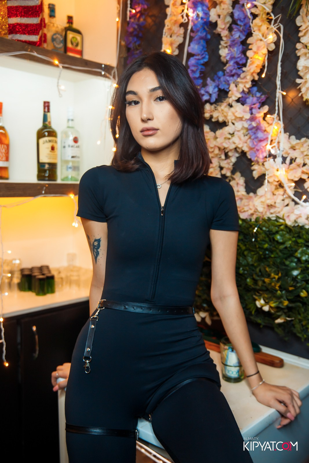 UYAT EMES BAR. КИПЯТКОМ АЛМАТЫ!