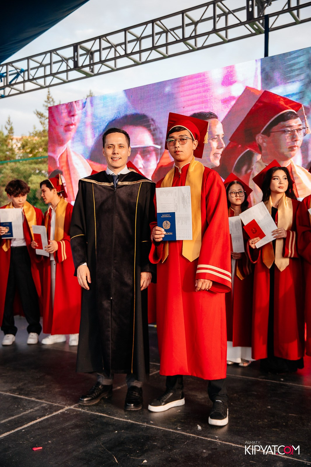 ВРУЧЕНИЕ ДИПЛОМОВ — НАРХОЗ КОЛЛЕДЖ. Part 4. КИПЯТКОМ АЛМАТЫ!
