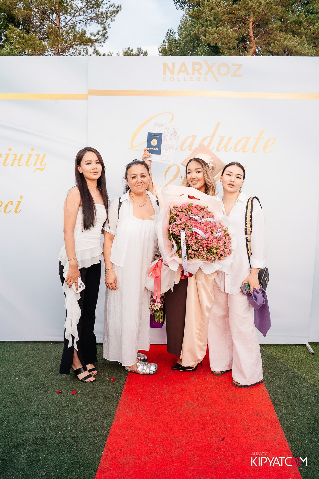 ВРУЧЕНИЕ ДИПЛОМОВ — НАРХОЗ КОЛЛЕДЖ. Part 1. КИПЯТКОМ АЛМАТЫ!