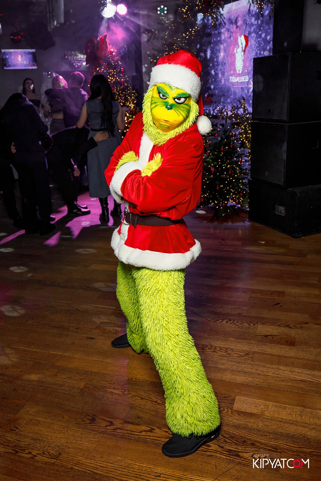 УХО И МЕДВЕДЬ НА КУРМАНГАЗЫ. КИПЯТКОМ АЛМАТЫ! Фотосъемка мероприятий в Алматы