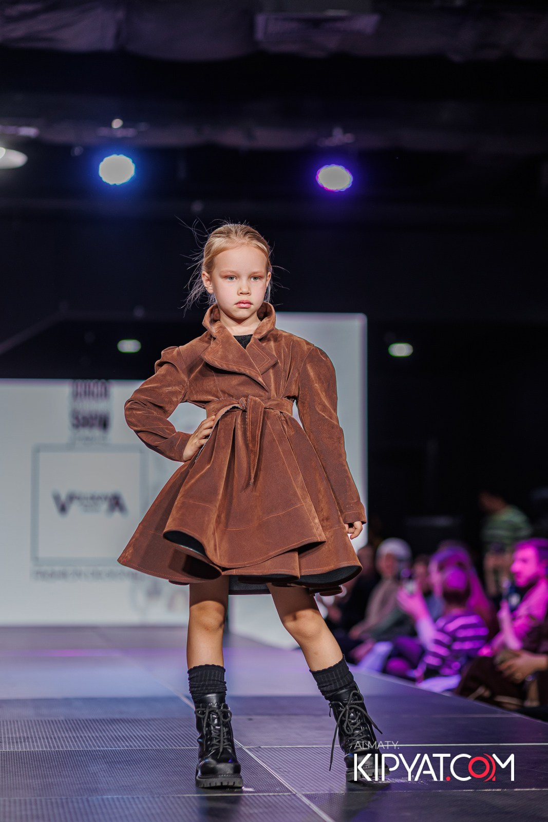 JUNIOR MODELS SHOW В РАМКАХ БЛАГОТВОРИТЕЛЬНОГО ПРОЕКТА МОДА ЗА СЧАСТЬЕ ДЕТЕЙ. КИПЯТКОМ АЛМАТЫ!