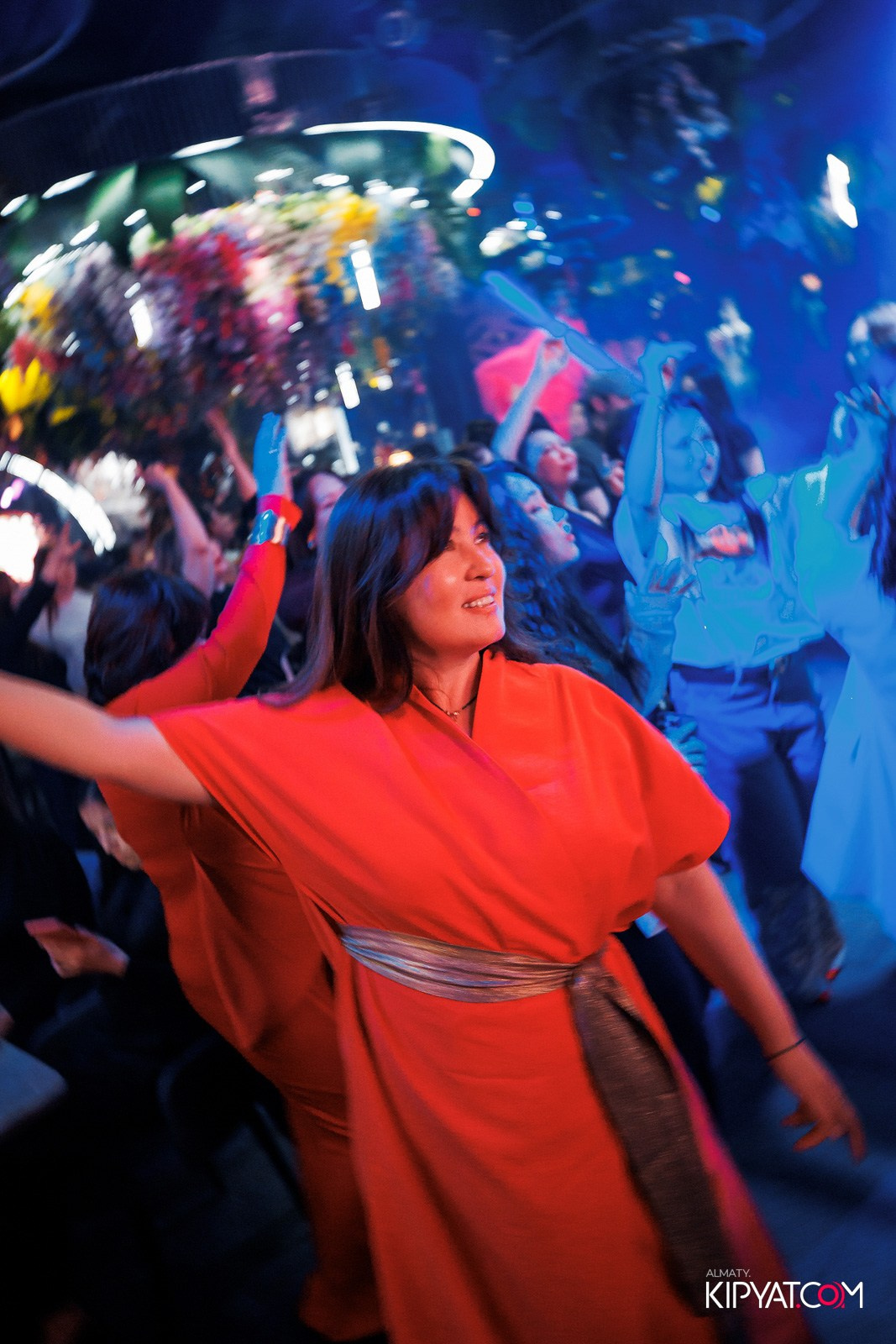 FRIENDS BAR & TERRACE. КИПЯТКОМ АЛМАТЫ!