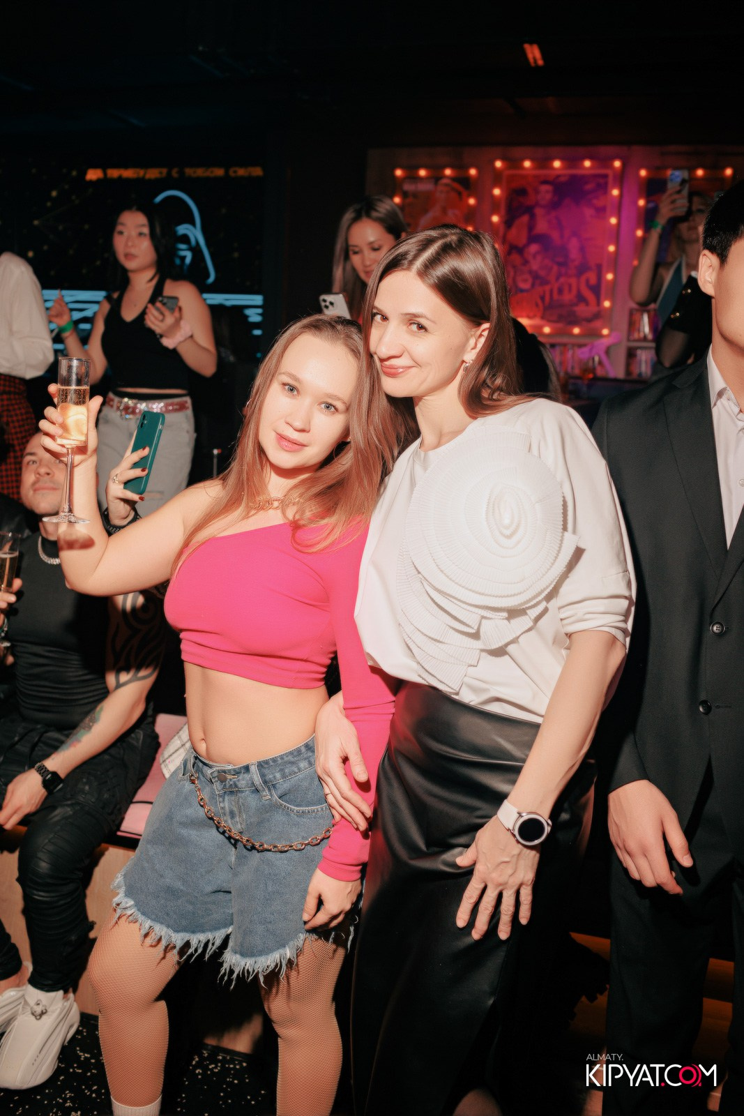 BEAUTY ЁЛКА SANTA BARBARA SPECIAL GUEST ГРУППА MILLENIUM 5 ТРИБЬЮТ ШОУ. КИПЯТКОМ АЛМАТЫ! Фотосъемка мероприятий в Алматы