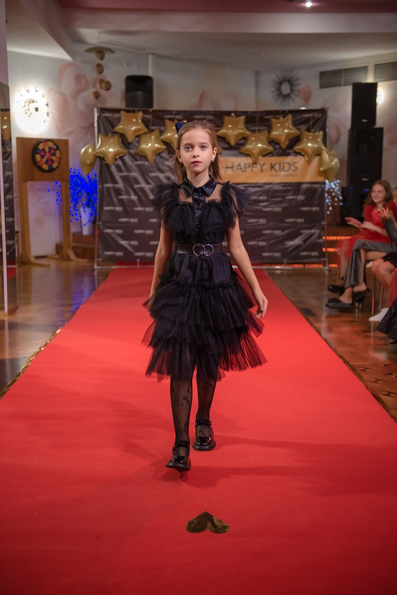 HAPPYkids дефиле санаторий Октябрьский. Семейный и коммерческий фотограф в Сочи Александр Бодунов