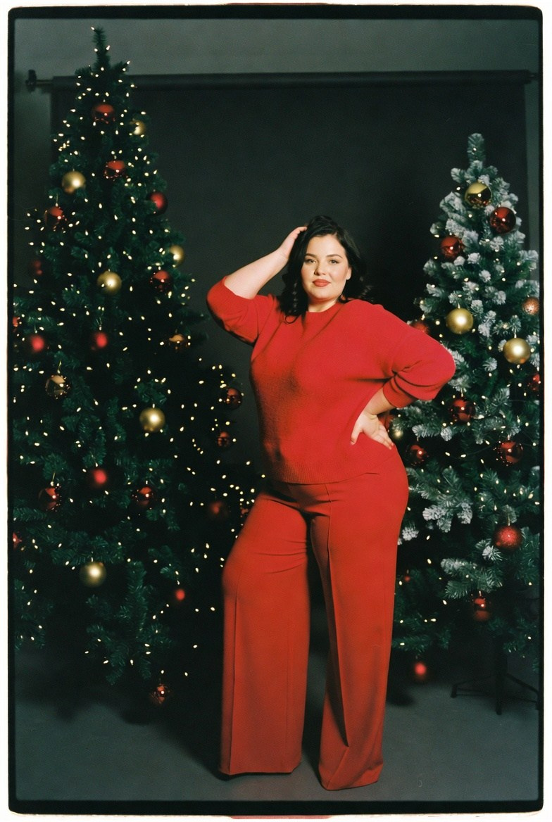 Плюс сайз в красном