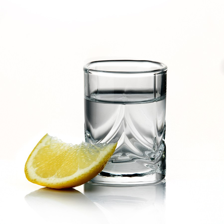 Предметка. Напитки, еда. Фотограф Мария Кольцова