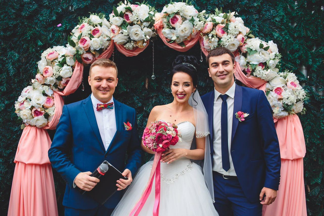 Фото ведущего Сергея Рябинина. Фотографии со свадеб, корпоративов, юби. Ведущий на свадьбу, корпоратив и юбилей в Москве Сергей Рябинин