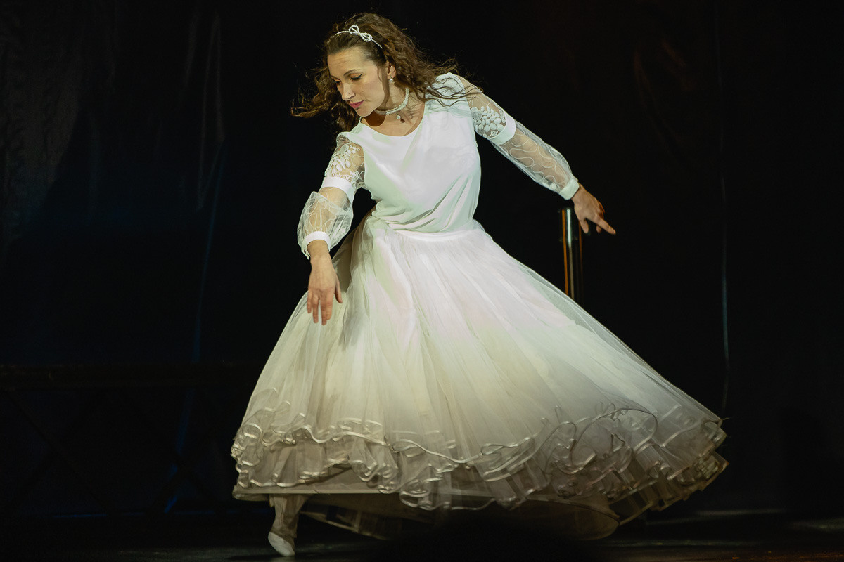 Творческая режиссерская лаборатория «Прорыв 2023» представляет:СТРАННЫЙ ЧЕЛОВЕК