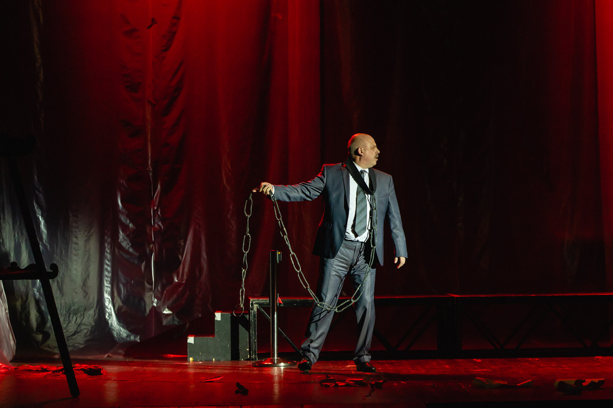 Творческая режиссерская лаборатория «Прорыв 2023» представляет:СТРАННЫЙ ЧЕЛОВЕК