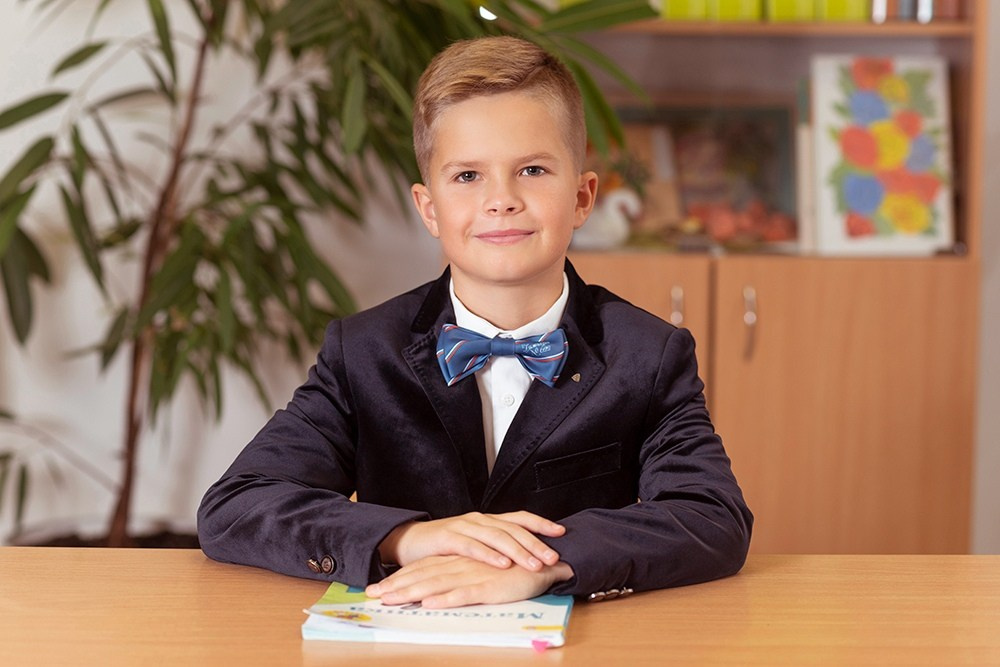 В школе. Выпускные альбомы СПБ. Фотограф в Садик и Школу