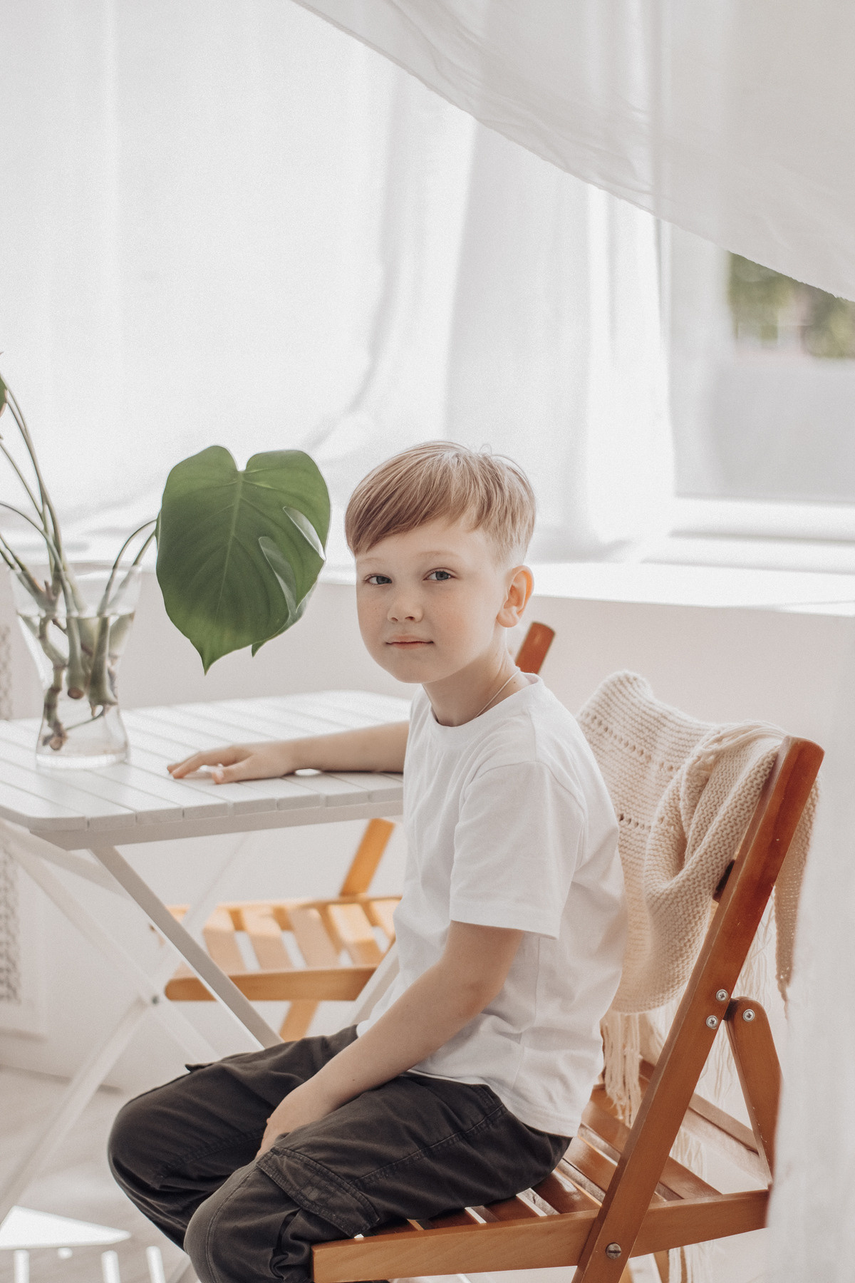 Фотосессия мамы и сына в самой светлой студии Перми "Окна". Семейный и детский фотограф в Перми Мария Карабатова